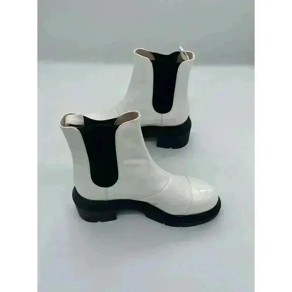 STUART WEITZMAN Women‎ Norah Patent Leather Lug Sole Boots size 6.5 - Picture 1 of 6